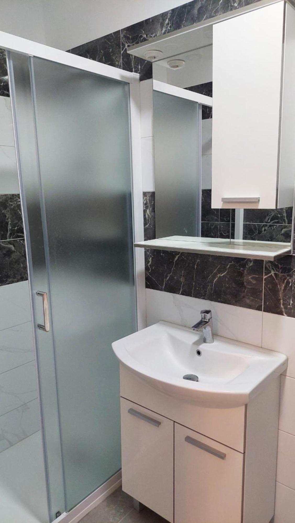 Room With Private Toilet And Balcony In City Center In Shared Apartment Split Buitenkant foto